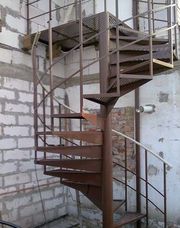 Изготавливаем  металлические лестницы